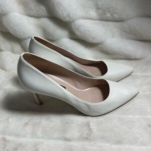 Nine West soft leather white slip on heels pointed toe size 10M